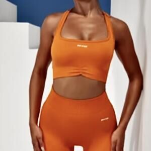 Bo & Tee sports bra
